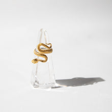 Load image into Gallery viewer, Serpent Ring