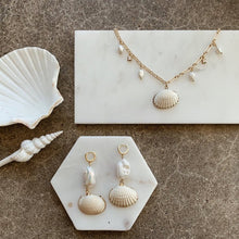 Load image into Gallery viewer, Pomona Shell Necklace